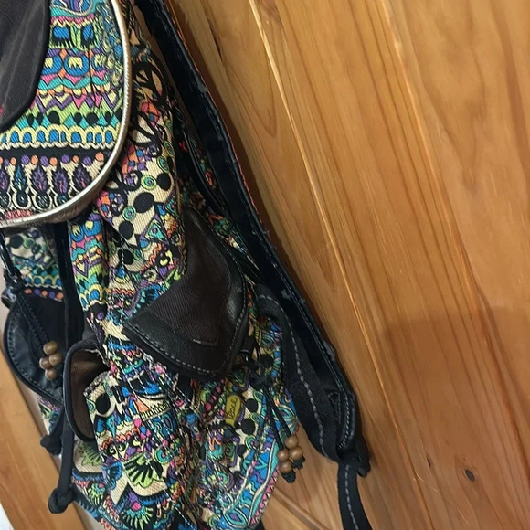 Sakroots multicolor flap backpack side pockets - Picture 4 of 9